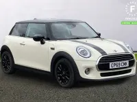 Usado Mini Cooper Classic 136 HP (100 kW) 2019 Branco Citadino