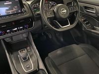 Used Nissan Qashqai Acenta Premium 158 HP (116 kW) 2023 Red SUV