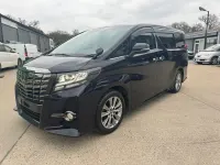 Begagnad Toyota Alphard 180 HK (132 kW) 2017 Svart Minibuss
