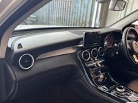 Used Mercedes GLC220 Urban 170 HP (125 kW) 2019 White SUV