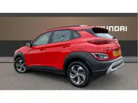 Gebraucht Hyundai Kona SE 141 PS (103 kW) 2021 Rot SUV