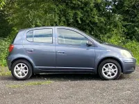 Used Toyota Yaris 2004 Blue Hatchback