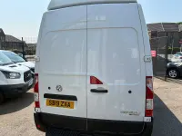 Used Vauxhall Movano 145 HP (106 kW) 2019 White MPV