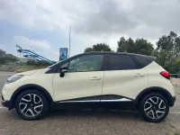 Used Renault Captur Dynamique 90 HP (66 kW) 2015 Cream SUV