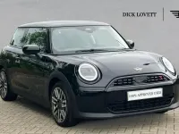 Usado Mini Cooper S Hatch 201 HP (147 kW) 2025 Preto Citadino