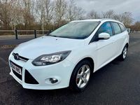 Used Ford Focus Zetec 2014 White Estate