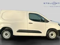 New Citroën Berlingo 101 HP (74 kW) 2026 White MPV
