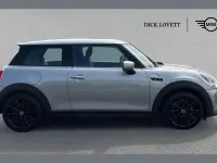 Begagnad Mini Cooper S Level 2 135 kW (184 HK) 2023 Silver Halvkombi