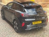 Begagnad Ford Puma ST-Line 2023 Svart Halvkombi