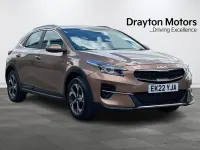 Usado Kia XCeed 118 HP (86 kW) 2022 Castanho SUV