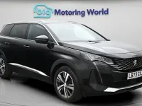 Second-hand Peugeot 5008 Allure+ 131 CP (96 kW) 2023 Negru SUV
