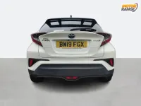 Second-hand Toyota C-HR 2019 Alb SUV