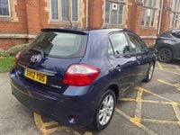 Used Toyota Auris 132 HP (97 kW) 2012 Blue Hatchback