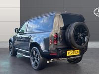 Used Land Rover Defender SE Dynamic 249 HP (183 kW) 2025 Estate