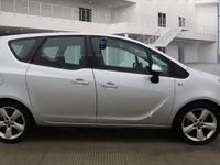 Used Vauxhall Meriva 100 HP (73 kW) 2015 Silver MPV