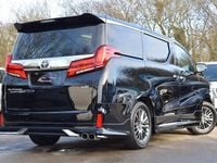 Second-hand Toyota Alphard Executive 2024 Negru Monovolum