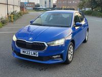 Begagnad Skoda Fabia Comfort 2022 Blå Halvkombi