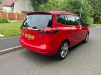 Used Vauxhall Zafira SRi 2014 Red MPV