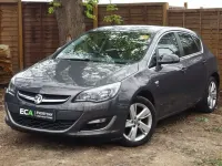Begagnad Vauxhall Astra SRi 100 HK (73 kW) 2014 Grå Halvkombi