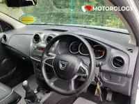 Begagnad Dacia Sandero Ambiance 90 HK (66 kW) 2017 Vit Halvkombi