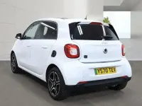 Used Smart ForFour Electric Drive Premium 60 kW (82 HP) 2020 White Hatchback