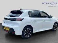 Used Peugeot 208 Allure 99 HP (72 kW) 2025 White Hatchback