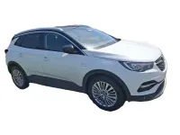 Used Vauxhall Grandland X Business Edition 130 HP (95 kW) 2020 White SUV