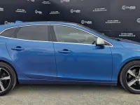 Used Volvo V40 R-Design 152 HP (111 kW) 2017 Blue Hatchback