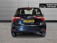 Second-hand Toyota Yaris Hybrid 100 CP (73 kW) 2019 Negru Hatchback