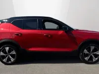 Used Volvo XC40 R-Design 208 HP (152 kW) 2021 Red SUV