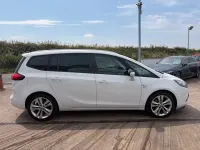 Used Vauxhall Zafira SRi 140 HP (102 kW) 2016 White MPV