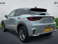 Usado Lexus LBX 136 CV (100 kW) 2026 SUV