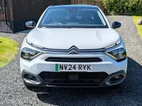 Usado Citroën e-C4 100 kW (136 HP) 2024 Branco Sedan