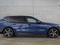 Used BMW 520 M Sport 205 HP (150 kW) 2025 Blue Estate