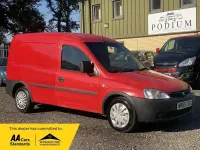 Used Vauxhall Combo 75 HP (55 kW) 2010 Red MPV