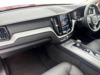 Used Volvo XC60 Core 250 HP (183 kW) 2024 Red SUV