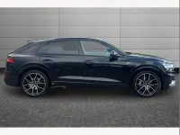 Begagnad Audi Q8 Black Edition 286 HK (210 kW) 2022 Svart SUV