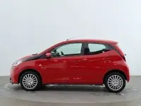 Usado Toyota Aygo X-play 72 HP (52 kW) 2021 Vermelho Citadino