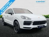Begagnad Porsche Cayenne Platinum Edition 2023 Vit SUV