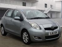 Used Toyota Yaris 101 HP (74 kW) 2011 Silver Hatchback
