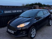 Usado Ford Fiesta Zetec 125 HP (91 kW) 2013 Preto Citadino