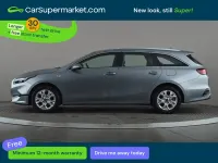 Usado Kia Ceed 138 HP (101 kW) 2025 Prateado Citadino