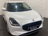 Begagnad Suzuki Swift 82 HK (60 kW) 2024 Vit Halvkombi