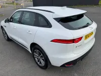Usado Jaguar F-Pace R-Sport 180 HP (132 kW) 2017 Branco SUV