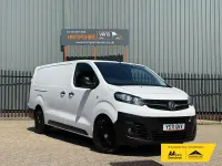 Used Vauxhall Vivaro S 145 HP (106 kW) 2021 White MPV