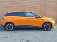 Used MG MG4 EV Trophy 149 kW (203 HP) 2023 Orange Hatchback