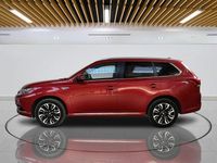 Used Mitsubishi Outlander P-HEV 200 HP (147 kW) 2015 Red SUV