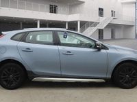 Used Volvo V40 Plus 2017 Blue Hatchback