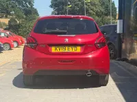 Used Peugeot 208 GT-line 2019 Red Hatchback