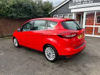 Käytetty Ford C-MAX Titanium 150 HP (110 kW) 2017 Punainen Tila-auto